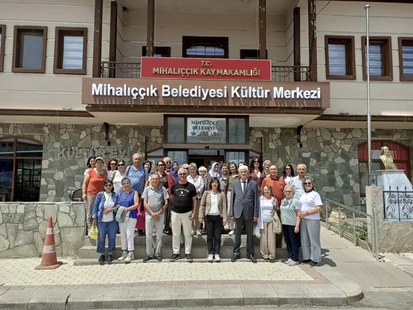 ESKİŞEHİR KENT KONSEYİ ÇEVRE SAĞLIK ÇALIŞMA GRUBU ÜYELERİ MİHALIÇÇIK ZİYARETİ