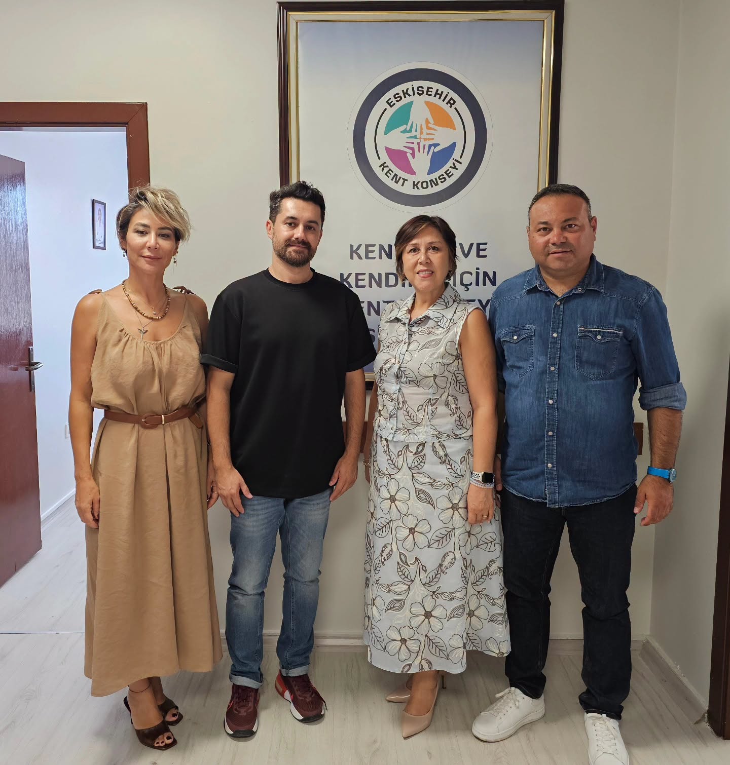 AVRUPA BİRLİĞİ DERNEĞİNDEN ESKİŞEHİR KENT KONSEYİ BAŞKANI İNCİ ÜLÜĞ'a ZİYARET