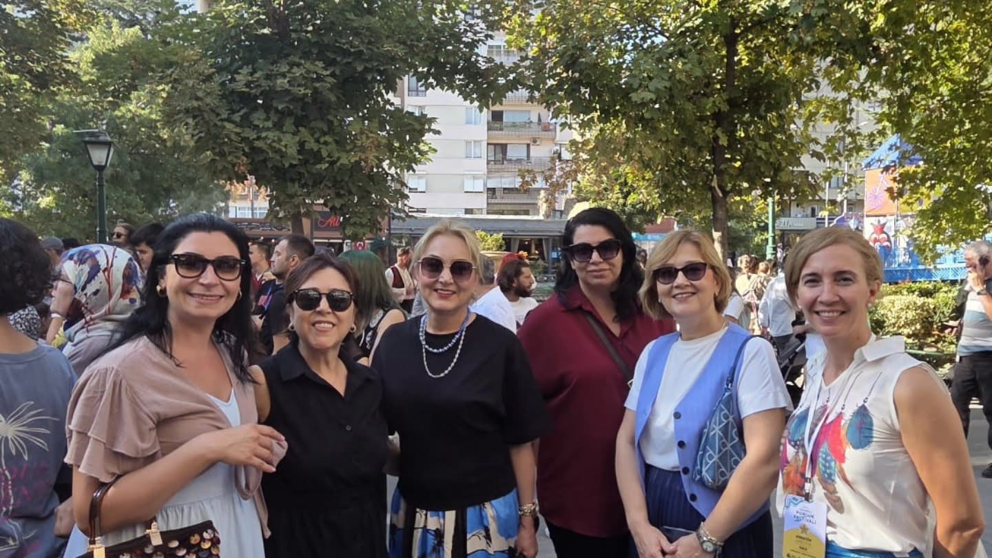 GENEL KURUL ÜYEMİZ ERBALDER GELENEKSEL BALKAN HALK DANSLARI TOPLULUĞU PORSUK FESTİVALİNDE SEYİRCİ İLE BULUŞTU.