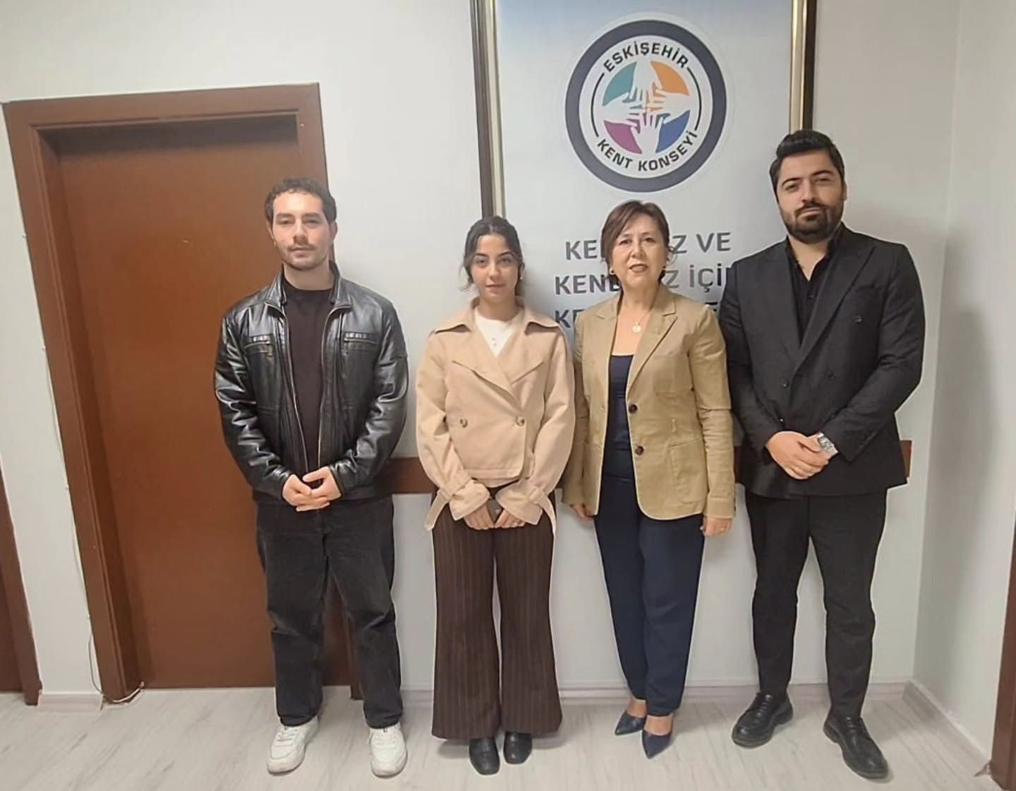 ESKİŞEHİR LEGAL HUKUK DERNEĞİ YÖNETİM KURULUNDAN  KENT KONSEYİNE ZİYARET